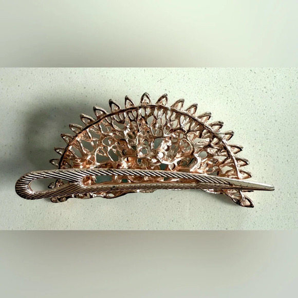 Peacock-Inspired Gemstone Hair Clip - Picture 3 of 5